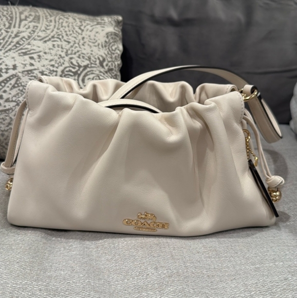 Coach Handbags - Coach Faye shoulder bag